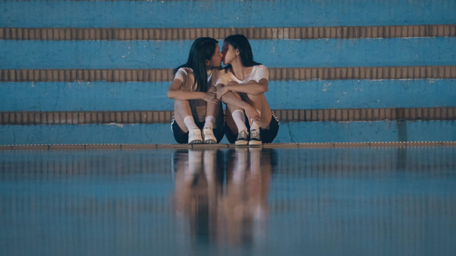Swimming in the Dark (2022)